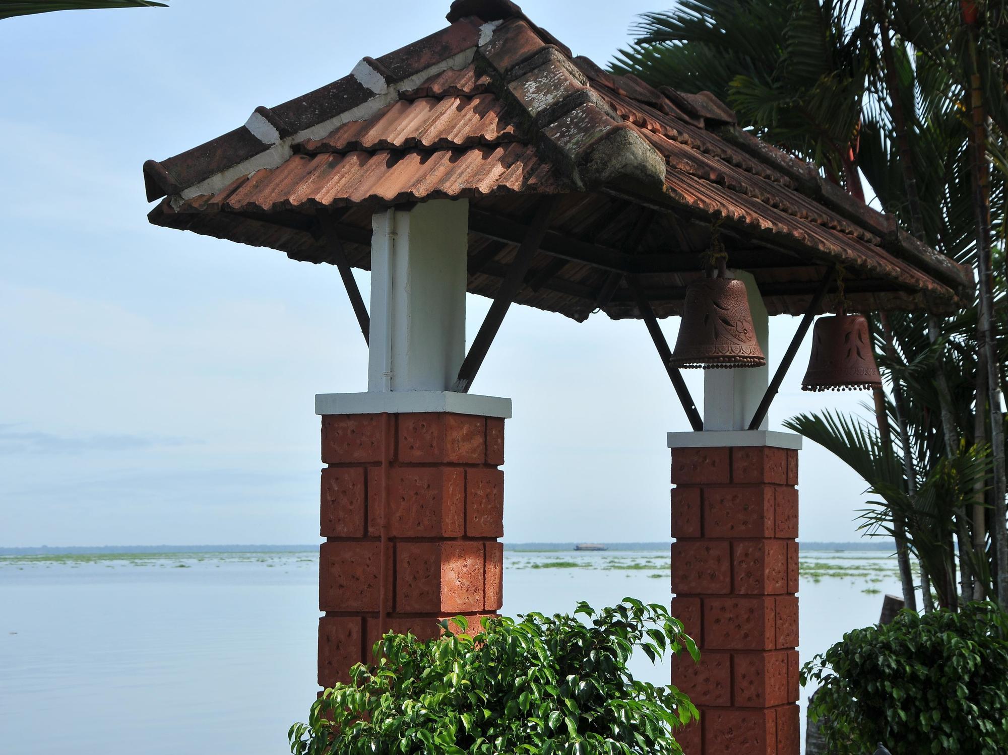Paradise Heritage Resort Kumarakom Eksteriør billede